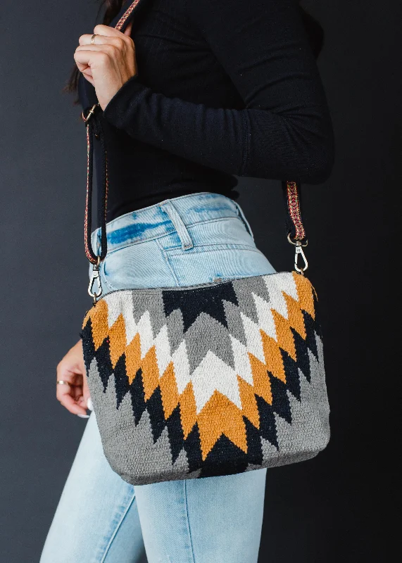 Minimalist Fashion Sale WOVEN-565