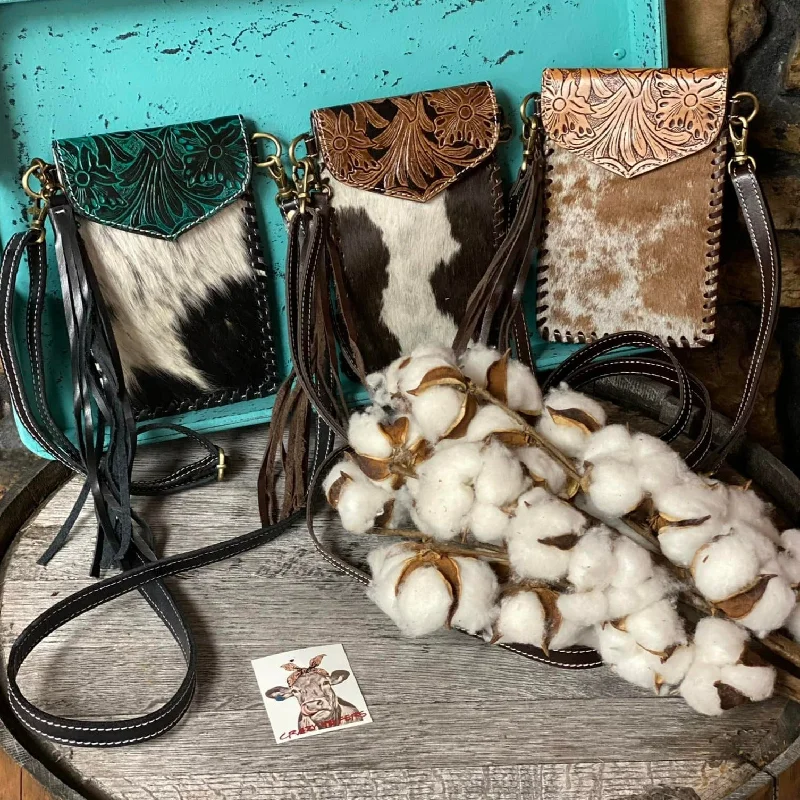 Chic Styles Dixie Crossbody