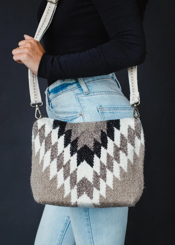 Avant-Garde Style Promotions WOVEN-543