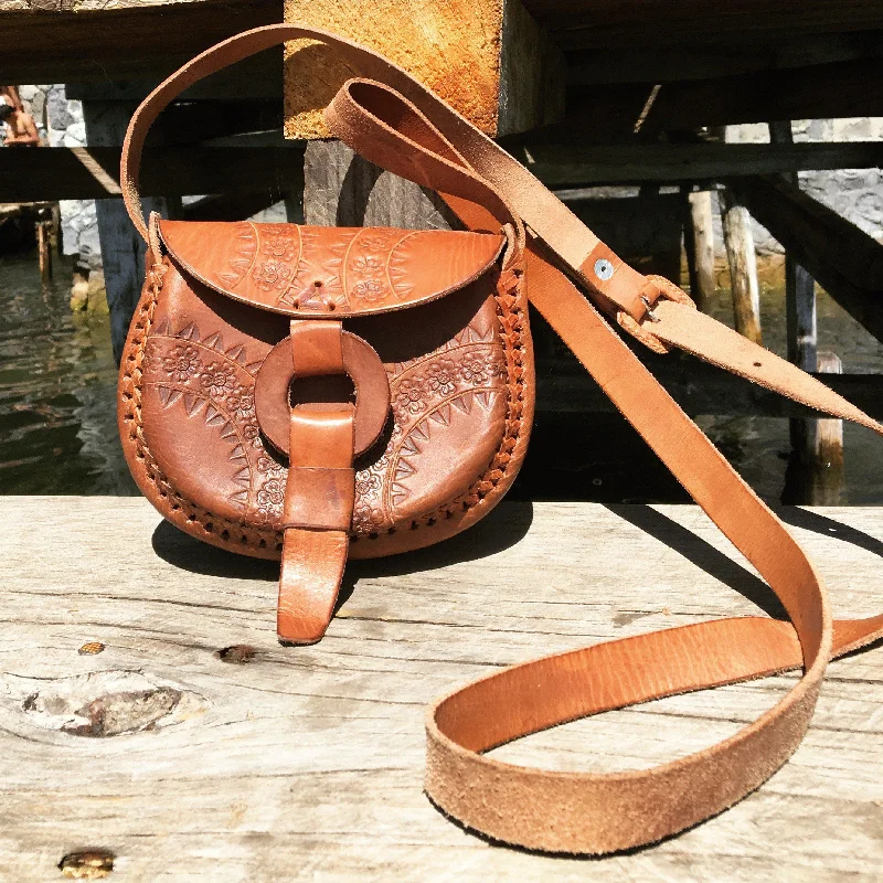 End Of Season Sale Alicia Leather Crossover Stamped Purse - Mexico