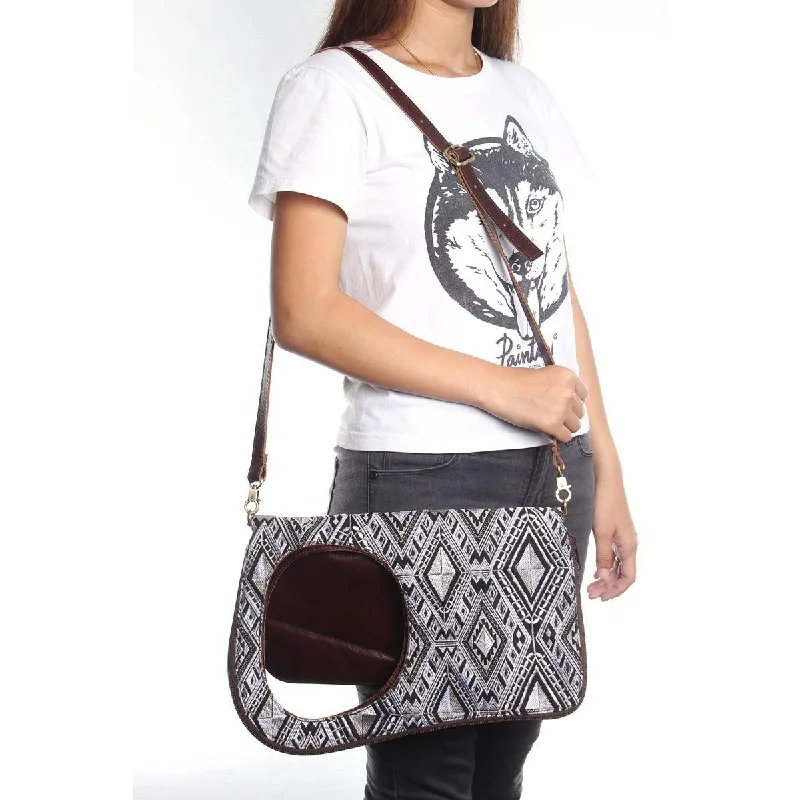 Sustainable Fashion Extravaganza Reversible Geometric Leather Shoulder | Crossbody Bag - Thailand Sustainable Fashion Extravaganza Reversible Geometric Leather Shoulder | Crossbody Bag - Thailand