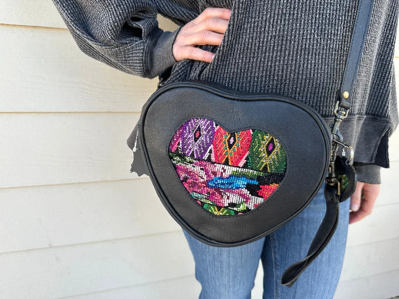 Sleek Style Discounts Wipil Heart Crossbody bag