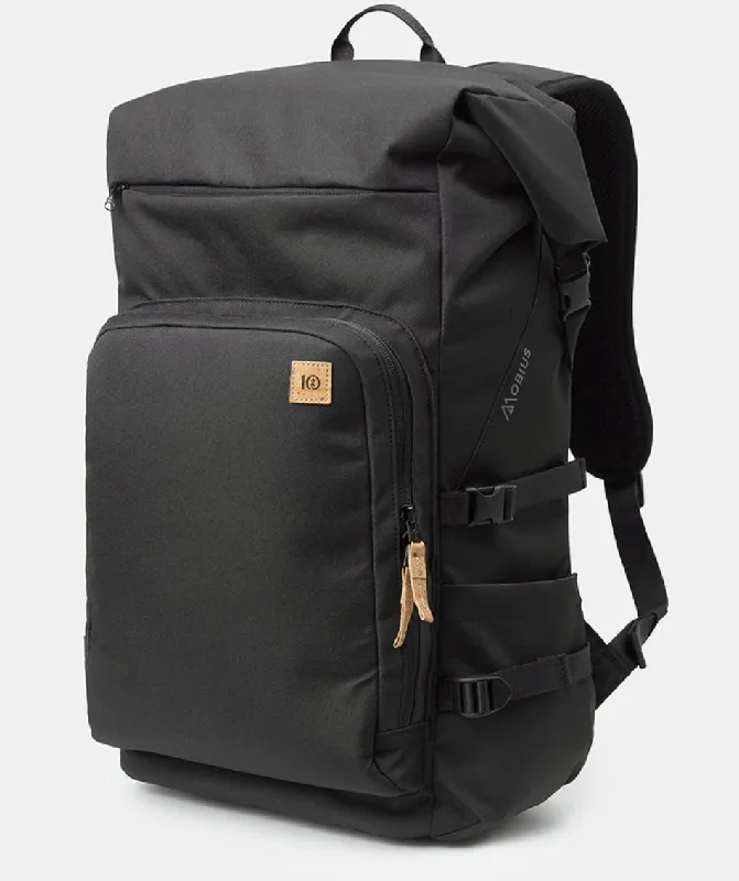 Trendy Bags For Women And Men In 2025 TENTREE MOBIUS 35L BACKPACK