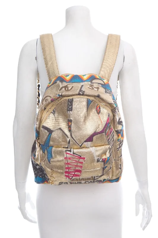 Party Bags For New Year's Eve And Special Occasions Chanel 2019 Gold Graffiti Paris-New York Street Spirit Backpack Party Bags For New Year's Eve And Special Occasions Chanel 2019 Gold Graffiti Paris-New York Street Spirit Backpack