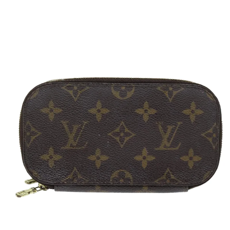 Stylish Bags For Fashion Influencers And Bloggers Louis Vuitton Trousse brush PM