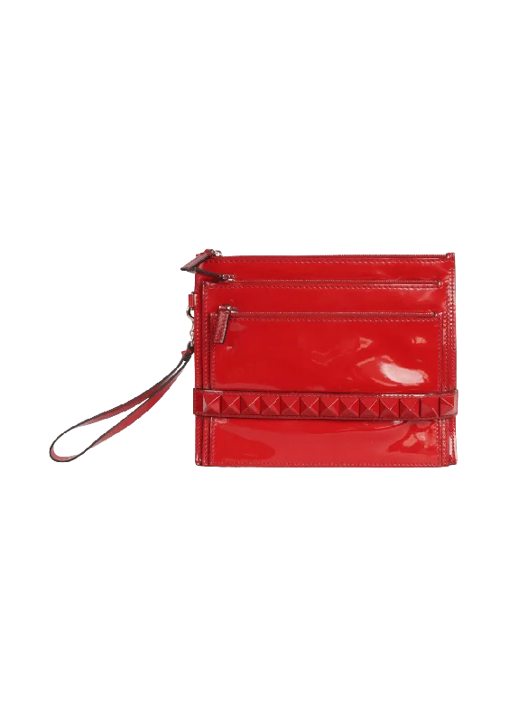 Trendy Bags For Women And Men In 2025 ROCKSTUD TRIPLE ZIP CLUTCH