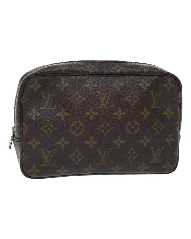 Minimalist Bags For Clean And Modern Aesthetics Monogram Canvas Clutch Bag with Accessories - France (BC) Minimalist Bags For Clean And Modern Aesthetics Monogram Canvas Clutch Bag with Accessories - France (BC)