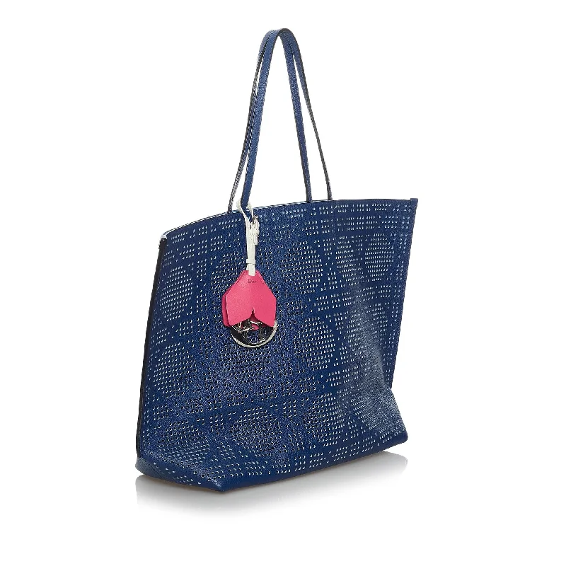 High-Quality Bags On Flash Sale Dior Perforated Dioriva Leather Tote Bag (SHG-34968) High-Quality Bags On Flash Sale Dior Perforated Dioriva Leather Tote Bag (SHG-34968)