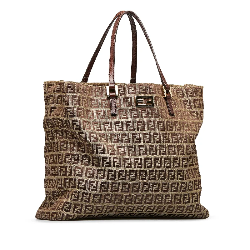 Affordable Bags For Budget Shoppers Fendi Zucchino Roll Tote (SHG-Bmz0sP)
