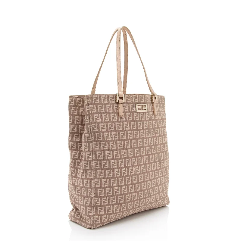 Evening Events Fendi Zucchino Tall Tote (SHF-t0XZH3)