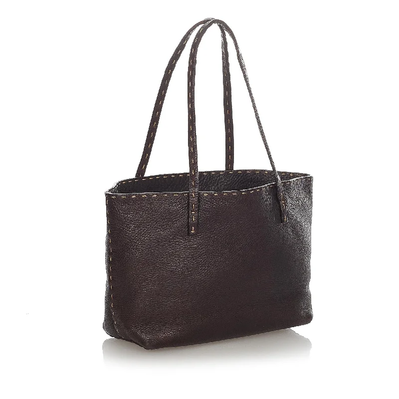 Functional Bags For Busy Moms And Dads Fendi Selleria Leather Tote Bag (SHG-23498)
