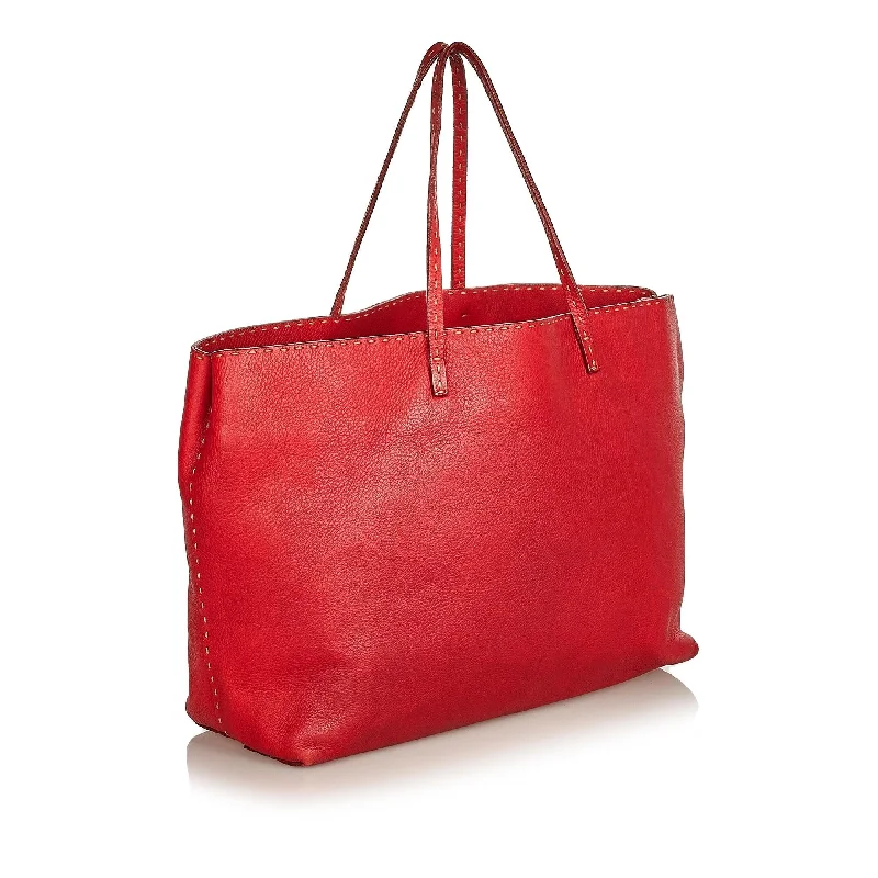 Vintage Bags For Retro And Classic Fashion Lovers Fendi Selleria Leather Tote Bag (SHG-25660) Vintage Bags For Retro And Classic Fashion Lovers Fendi Selleria Leather Tote Bag (SHG-25660)