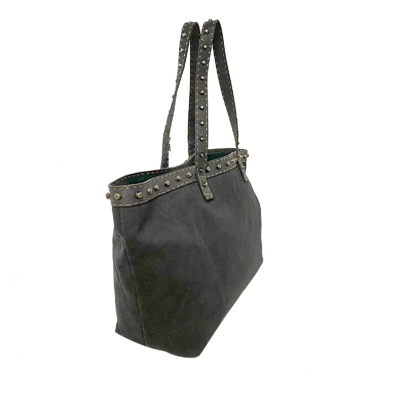 Discounted Designer Bags For Clearance Sale Fendi Studded Selleria Tote (SHG-YuCGLH) Discounted Designer Bags For Clearance Sale Fendi Studded Selleria Tote (SHG-YuCGLH)