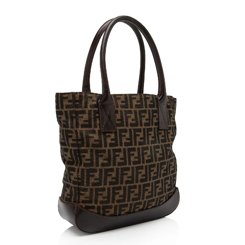 Clearance Bags For Budget Shoppers Fendi Vintage Zucca Calfskin Large Tote (SHF-PQx5or) Clearance Bags For Budget Shoppers Fendi Vintage Zucca Calfskin Large Tote (SHF-PQx5or)