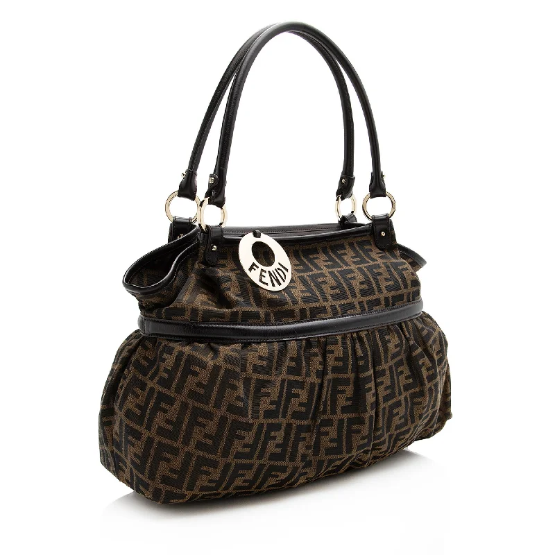 Professional Bags With Office Discounts Fendi Zucca Chef Large Tote (SHF-22669)