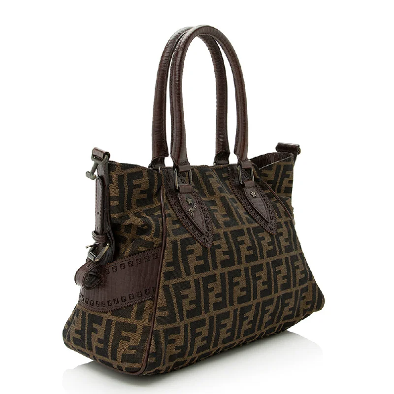 Designer Bags For Luxury Collectors With Offers Fendi Zucca Leather Du Jour Small Tote (SHF-21714) Designer Bags For Luxury Collectors With Offers Fendi Zucca Leather Du Jour Small Tote (SHF-21714)