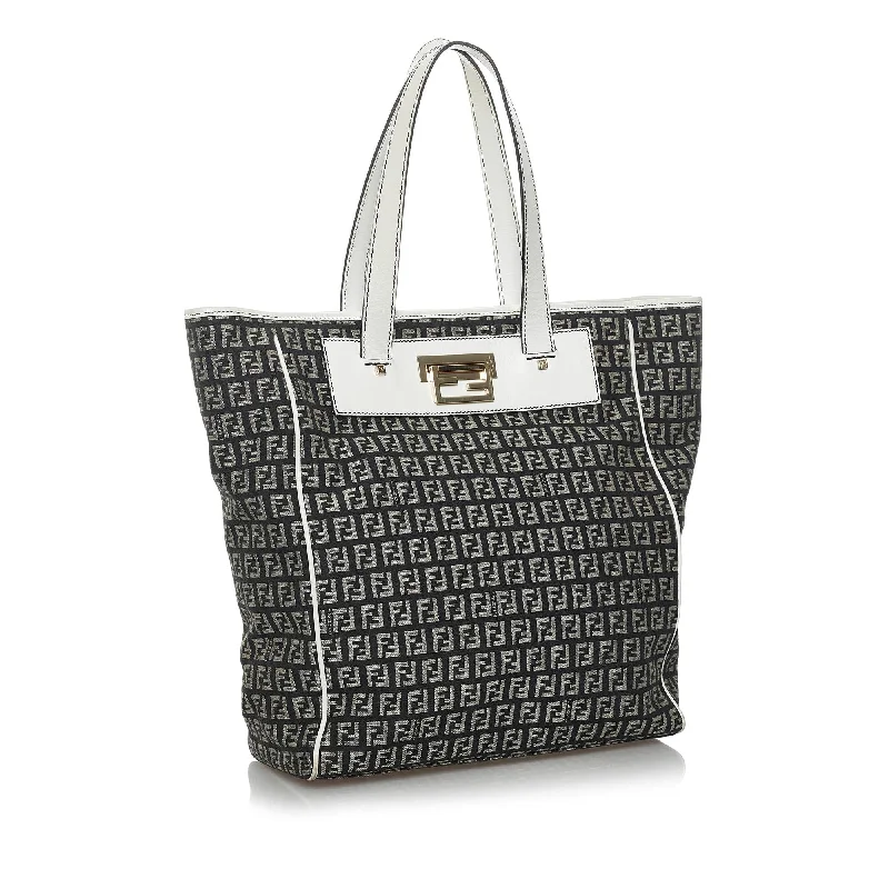 Compact Bags For Minimalist Travelers Fendi Zucchino Canvas Tote Bag (SHG-33760)