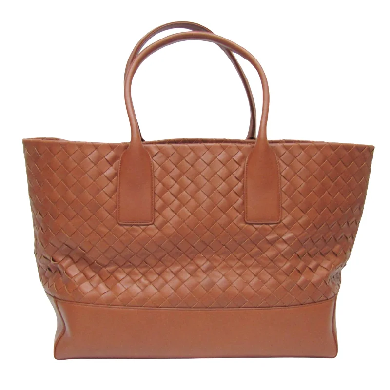 Trendy Bags For Women And Men In 2025 Bottega Veneta Intrecciato Leather Tote Bag (Pre-Owned) Trendy Bags For Women And Men In 2025 Bottega Veneta Intrecciato Leather Tote Bag (Pre-Owned)