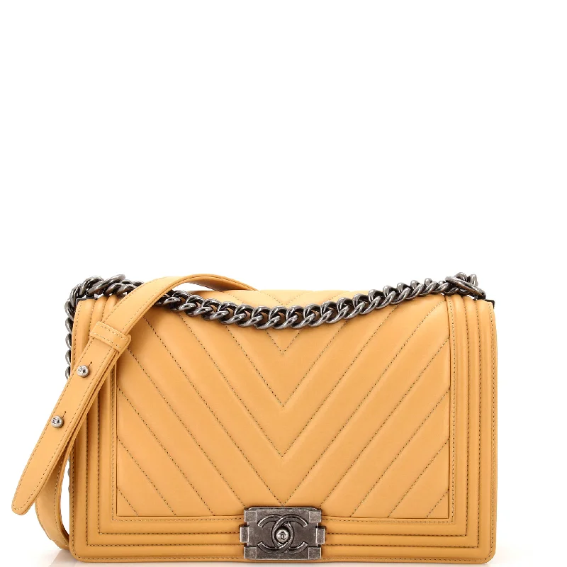 Black Friday Deals On Stylish Handbags Boy Flap Bag Chevron Lambskin New Medium