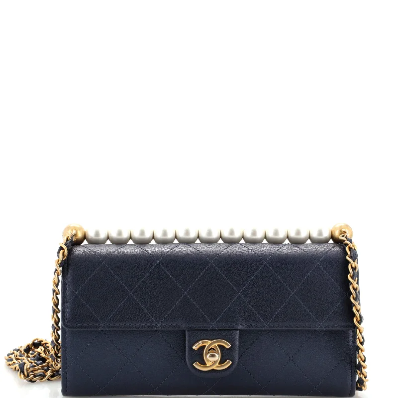 Sleek And Seasonal Sale Bags Chic Pearls Clutch with Chain Quilted Goatskin