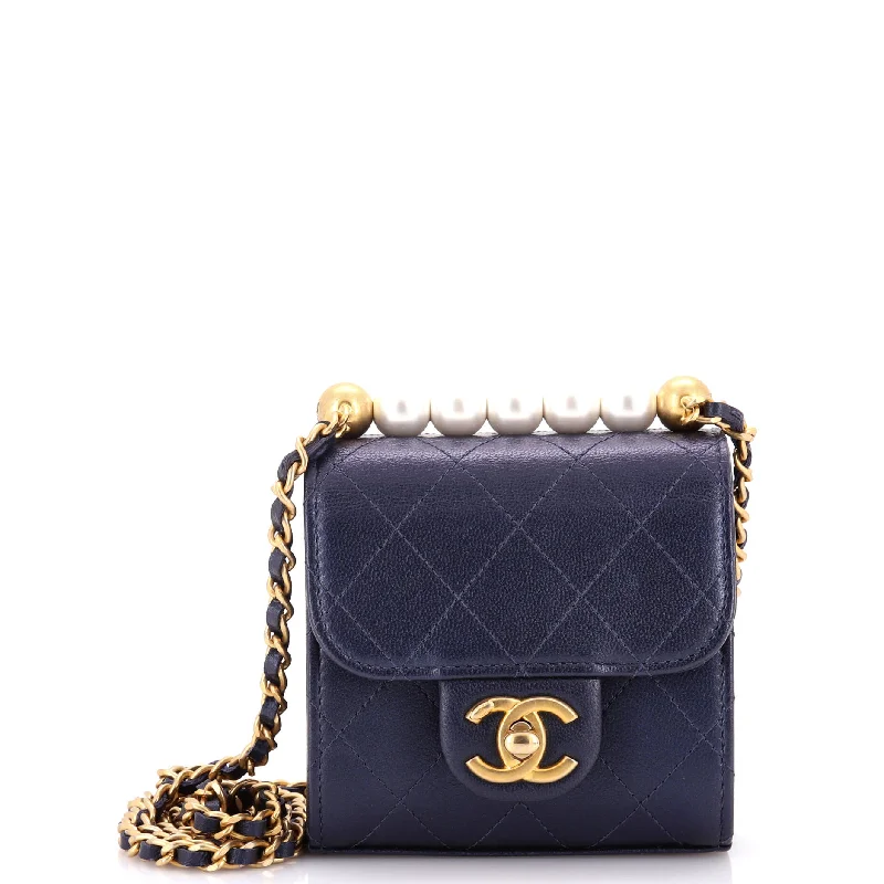 Spacious And Discounted Bags Chic Pearls Flap Clutch with Chain Quilted Goatskin Mini Spacious And Discounted Bags Chic Pearls Flap Clutch with Chain Quilted Goatskin Mini